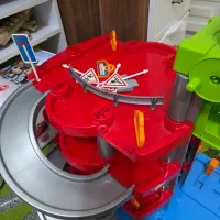 پارکینگ اسباب بازی