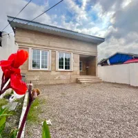 ویلای نماسنگ کلید نخورده در لوکیشنی دنج و سر سبز