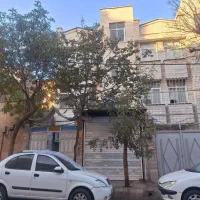 خانه-ویلایی-سه-طبقه-با-مغازه