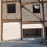 ۱۳۰ متر انبار  با ۷۰ متر حیاط شهرک آفتاب