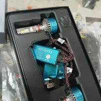 هدلایت D300 دو کنتاک H4