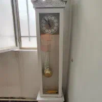 ساعت سفید چوبی