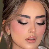 میکاپ و شنیون تخفیف ویژه