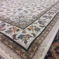 فرش در ابعاد مختلف در حد نو و کارکرده