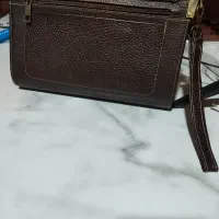 کیف.چرم.|کیف، کفش، کمربند|رشت, کاکتوس|دیوار