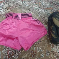 شورت رزمی و دستکش بوکس ونوم درحد نو