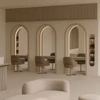 منشی و صندوقدار سالن زیبایی