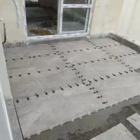 سنگ کاری و سرامیک کاری.