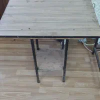 تعدادی وسایل ساندویچی|کولر آبی|رباط‌کریم, رباط‌کریم|دیوار