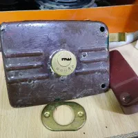 قفل در خیاط و خانه