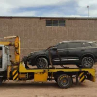 خدمات جرثقیل شبانه روزی و خودرو بر دکلدار