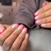 کاشت ناخون|خدمات آرایشگری و زیبایی|مشهد, اروند|دیوار