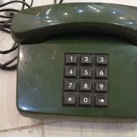 تلفن قدیمی سالم