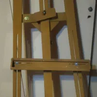 سه پایه بوم نقاشی