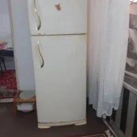 یخچال تمیز و بدون هیچ مشکلی