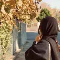 خانم جویای کار