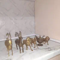 مجسمه برنجی