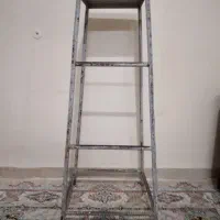 چهارپایه فلزی