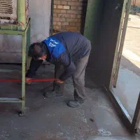 * کارگر آقا باز نشسته *|استخدام سرایداری و نظافت|قزوین, |دیوار