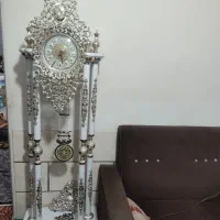 مبل ۷ نفره و ساعت ایستاده سلطنتی|مبلمان خانگی و میز عسلی|شیراز, شهرک مهدی‌آباد|دیوار