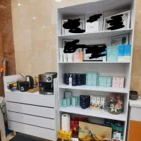 دکور و میز پیشخوان|آرایشگاه و سالن‌های زیبایی|قزوین, |دیوار