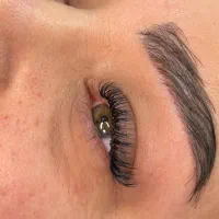 کاشت مژه با بهترین قیمت