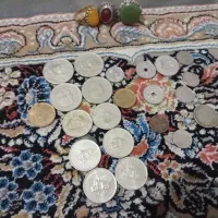 سکه جمهوری با سکه های چند کشور دیگه
