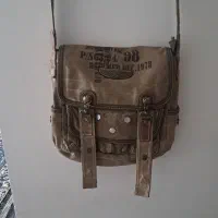 کیف دوشی کتان|کیف، کفش، کمربند|قم, قلعه عموحسین|دیوار