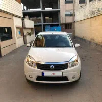 رنو ساندرو اتوماتیک ۹۶