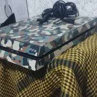 پی اس 4 اکانتی در حد نو با دو دسته اصل