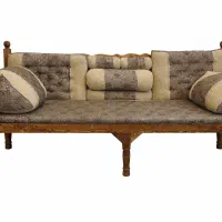 تخت سنتی شاه نشین