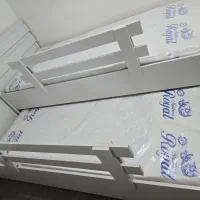 تختخواب نوجوان میهمان میزبان