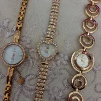 ساعت رنگ ثابت ،گردنبند ورق طلا و فیروزه