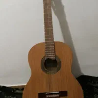 گیتار kohno ژاپنی همراه با سافت کیس