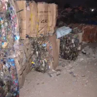 کاردرضایعات تمرکز برکارتن ونایلون