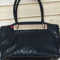 کیف|کیف، کفش، کمربند|میانه, |دیوار