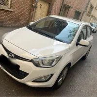 هیوندا i20  2015