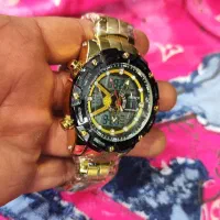 ساعت مچی سه موتور فعال