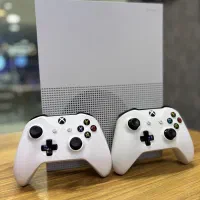 Xbox one s همراه بازی