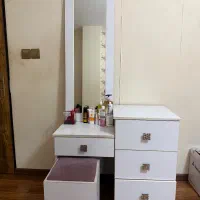 میز آرایش|تخت و سرویس خواب|رشت, بلوار گیلان|دیوار