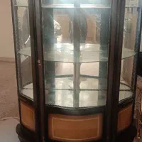 یک عدد بوفه سالم و نو