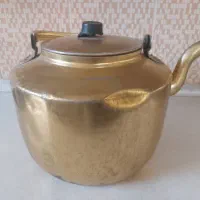 کتری دسته‌دار سالم و قابل استفاده|قوری، کتری، قهوه‌ساز دستی|اصفهان, علی قلی آقا|دیوار