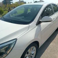 اریزو ۵ دنده ای فول