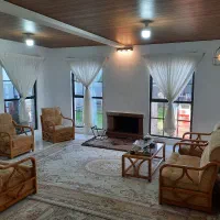 مبل به همراه میز