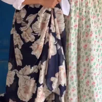 لباس و دامن ها حریر