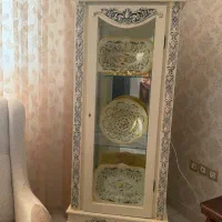 بوف همراه وسایل داخل