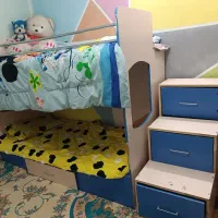 تخت دو طبقه جوان سالم و تمیز