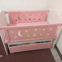 تخت و گهواره