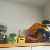 اسباب بازی.لباس.کفش.کاپشن دخترانه و پسرانه