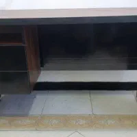 میز تحریر و کامپیوتر|میز تحریر و کامپیوتر|صدرا-فارس, فاز ۱|دیوار